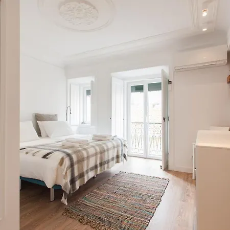 FLH Santa Marta Portuguese Flat-3